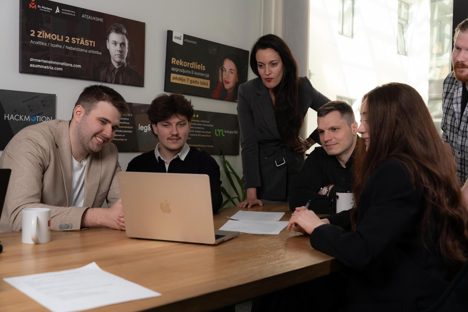 WD Market team of e-commerce specialists